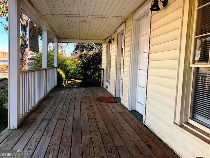 232 Main ST E Dahlonega, GA 30533