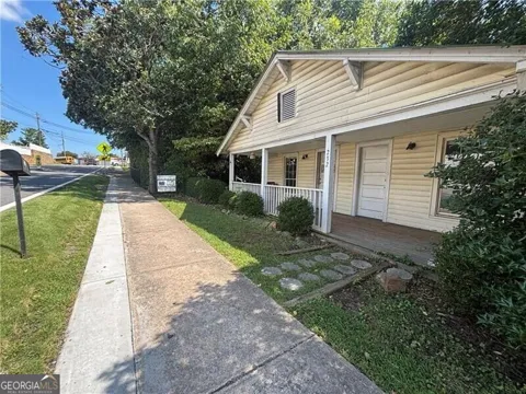 232 Main ST E