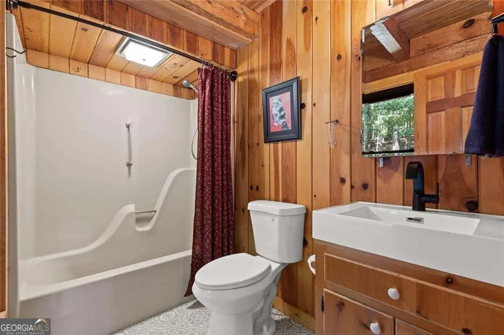 104 Blue Mountain LN Ellijay, GA 30536