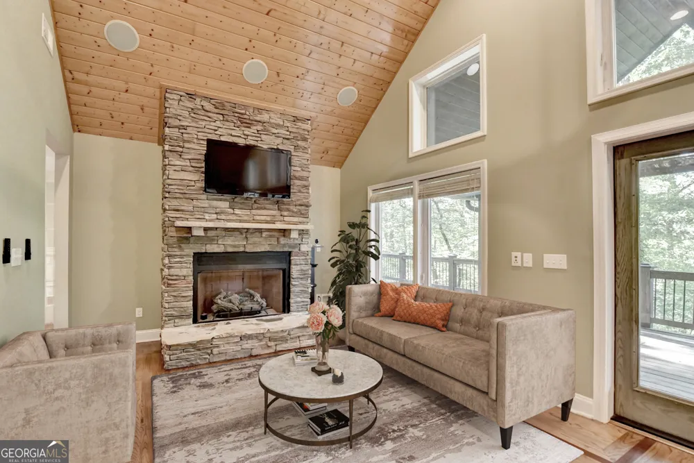 975 Timber Lake TRL Cumming, GA 30041