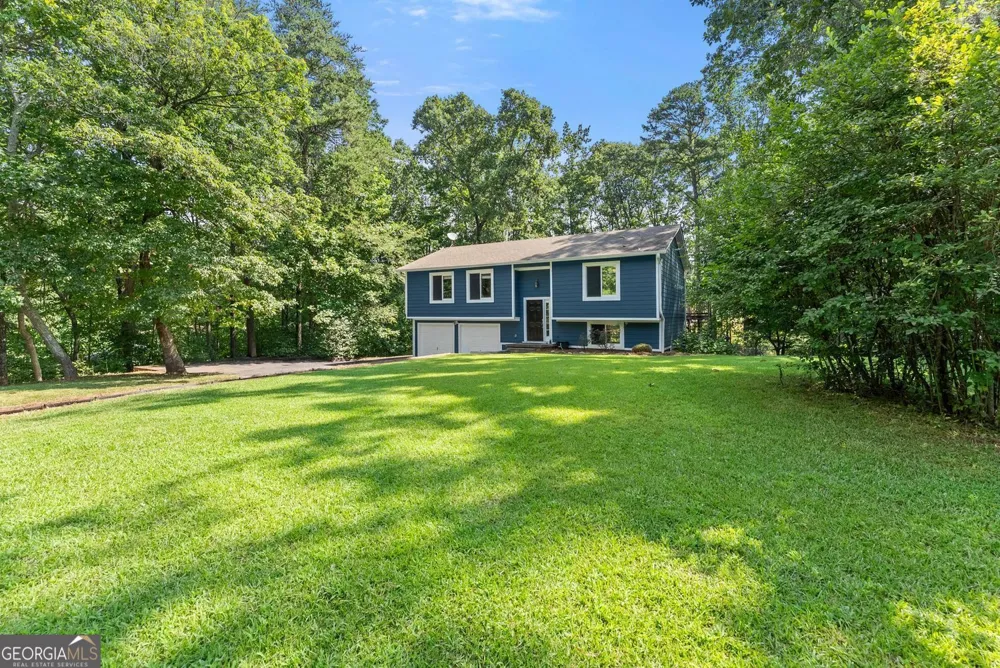 1725 Gordon RD Cumming, GA 30040