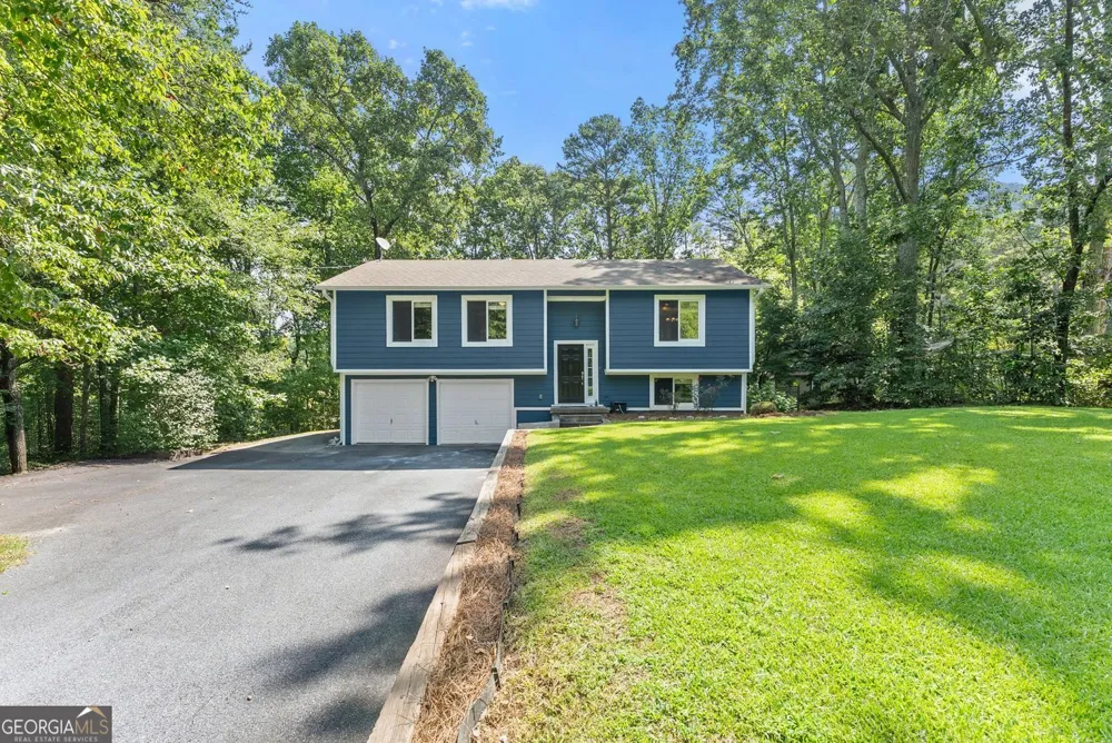 1725 Gordon RD Cumming, GA 30040