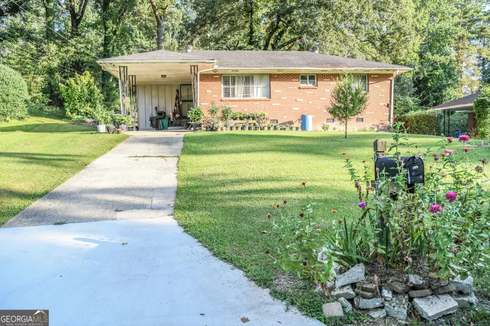 2792 Lancaster DR East Point, GA 30344