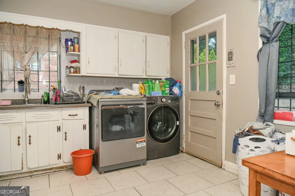 2792 Lancaster DR East Point, GA 30344