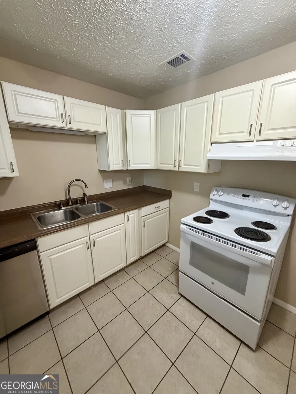814 Crestwood TER Warner Robins, GA 31088