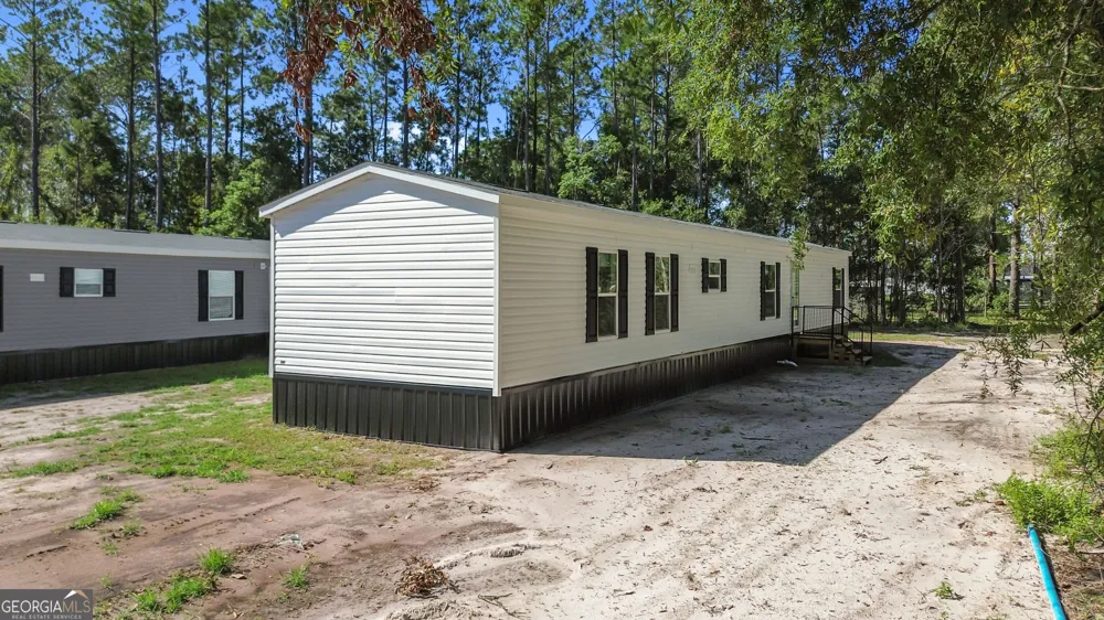 1118 East 121 PL Folkston, GA 31537
