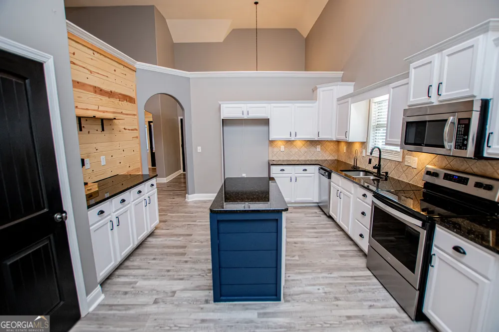 320 Daffodil DR Temple, GA 30179