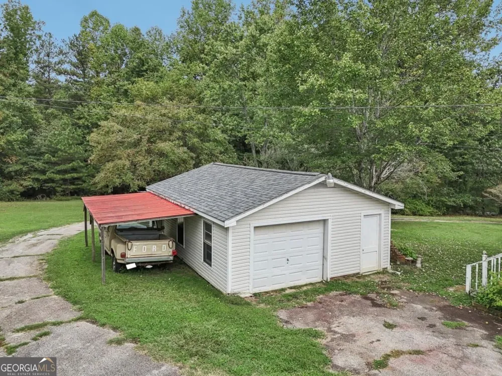 9782 Highway 166 Winston, GA 30187