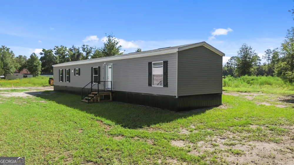 1126 East 121 PL Folkston, GA 31537
