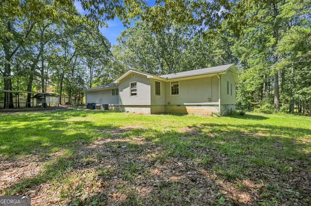 556 Auburn RD Auburn, GA 30011