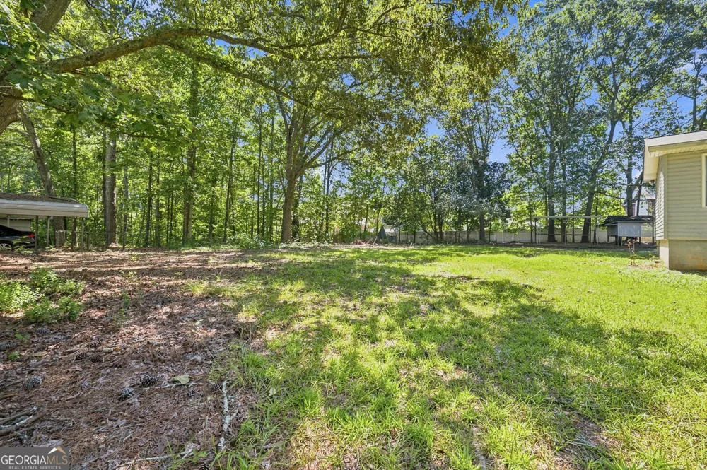 556 Auburn RD Auburn, GA 30011