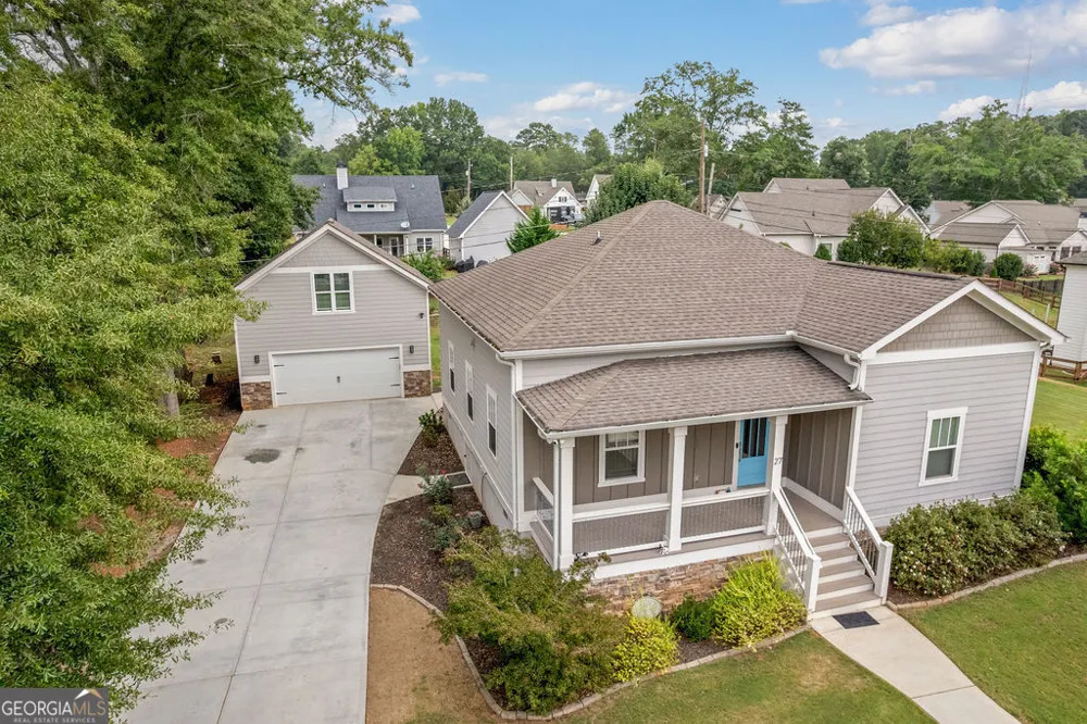 27 E Hill ST Newnan, GA 30263