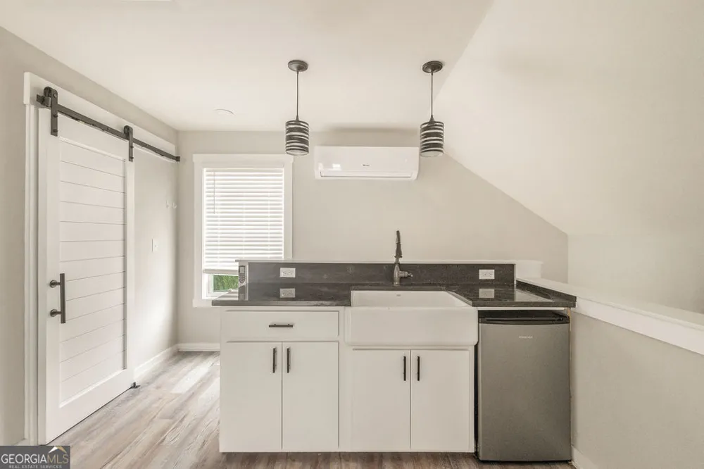 27 E Hill ST Newnan, GA 30263
