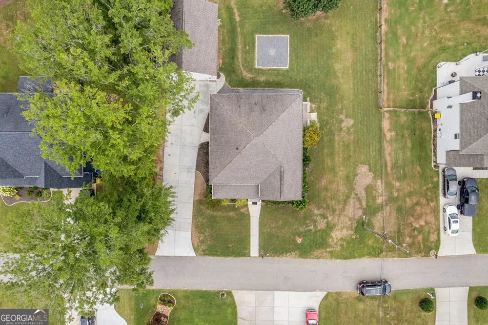 27 E Hill ST Newnan, GA 30263