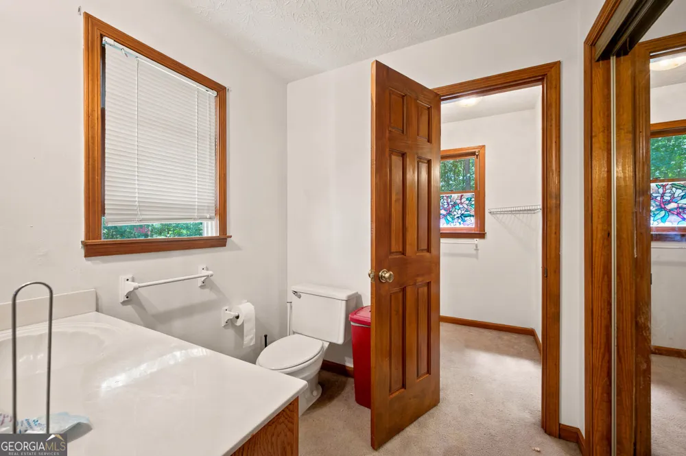 558 Auburn RD Auburn, GA 30011