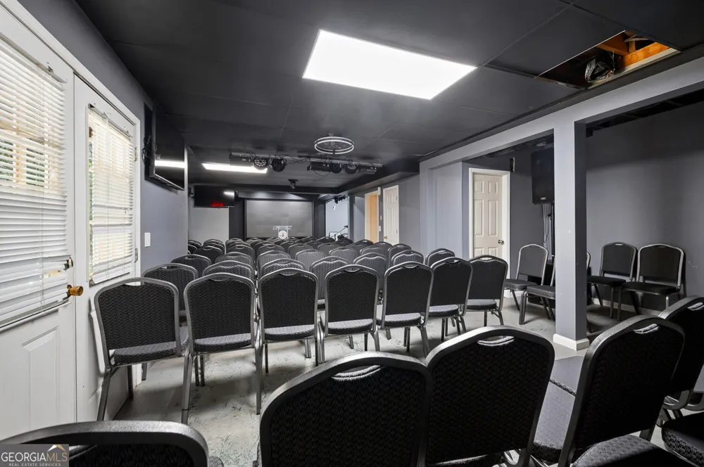 558 Auburn RD Auburn, GA 30011