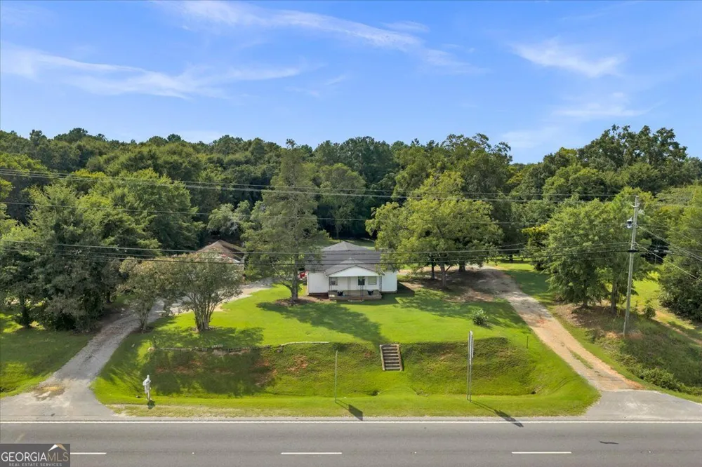 6043 Hawkinsville RD Macon, GA 31216