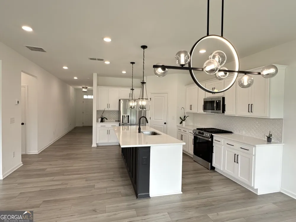207 Foxhill DR Dawsonville, GA 30534