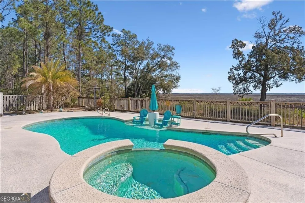 12 Tupelo DR Brunswick, GA 31525