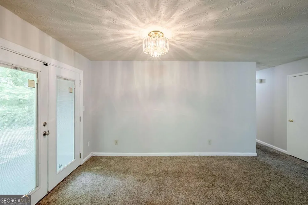 6185 Marbut Farms Chase Lithonia, GA 30058