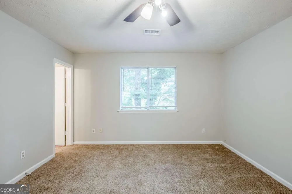 6185 Marbut Farms Chase Lithonia, GA 30058