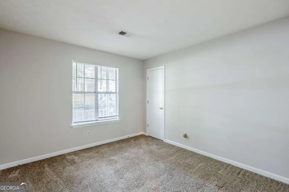 6185 Marbut Farms Chase Lithonia, GA 30058