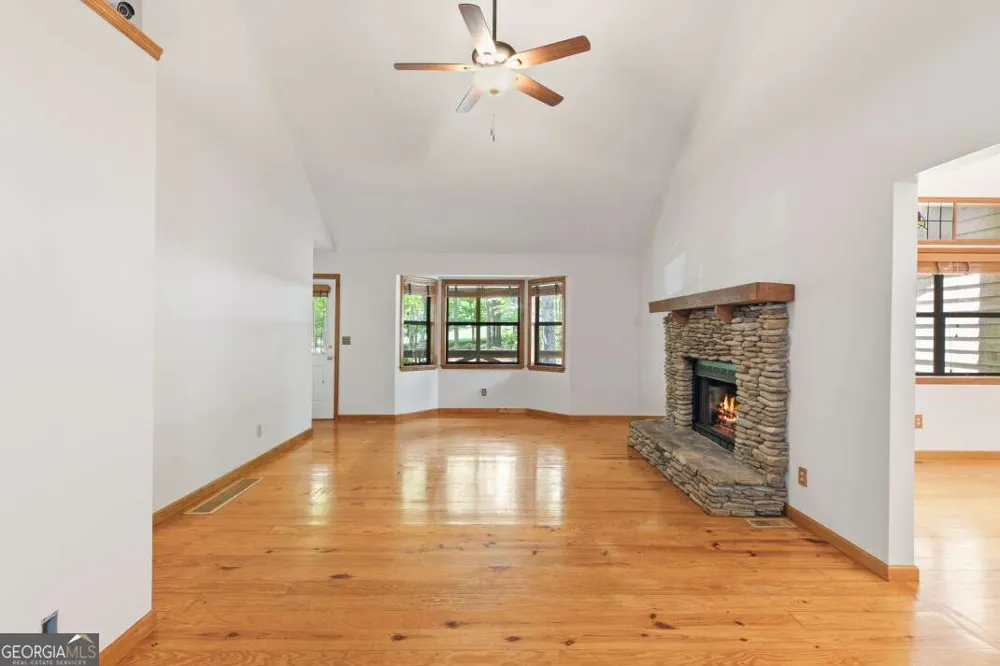 40 Caledonia DR Blairsville, GA 30512
