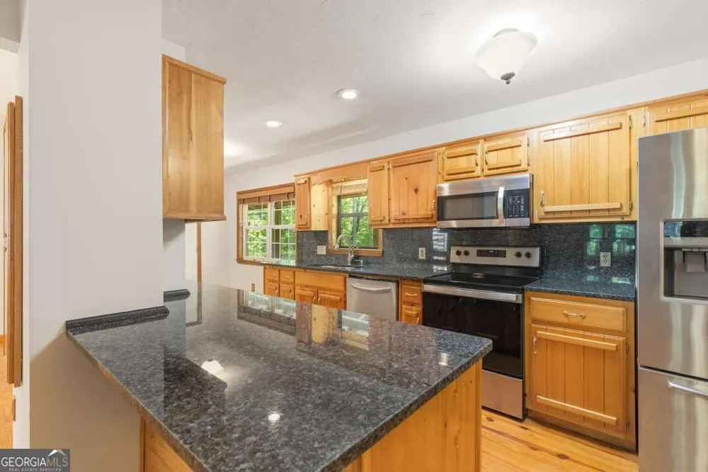 40 Caledonia DR Blairsville, GA 30512
