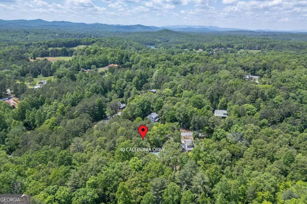 40 Caledonia DR Blairsville, GA 30512