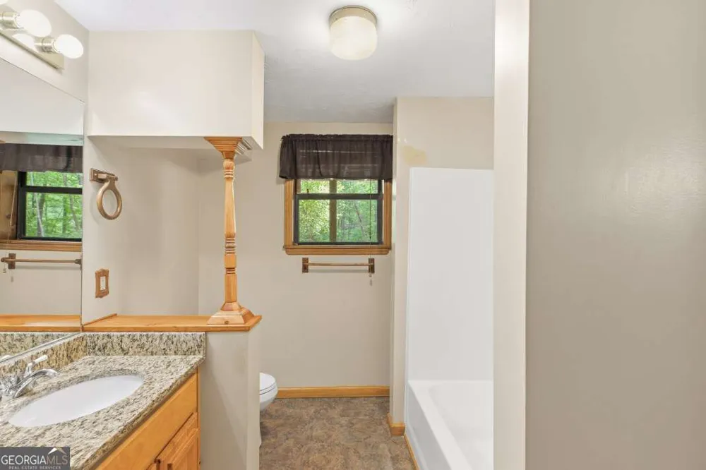 40 Caledonia DR Blairsville, GA 30512