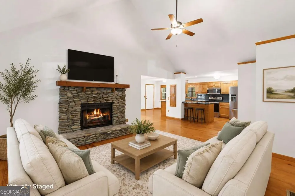 40 Caledonia DR Blairsville, GA 30512