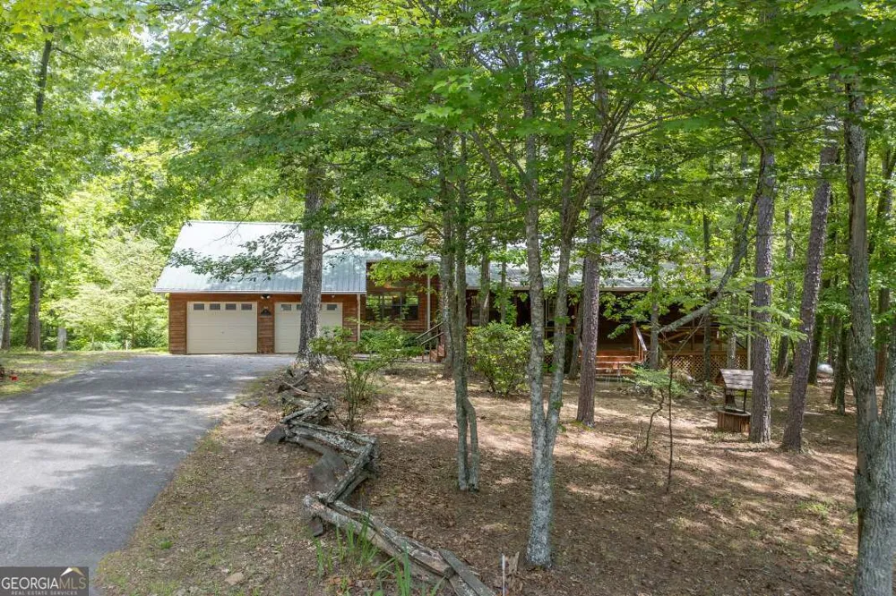 40 Caledonia DR Blairsville, GA 30512