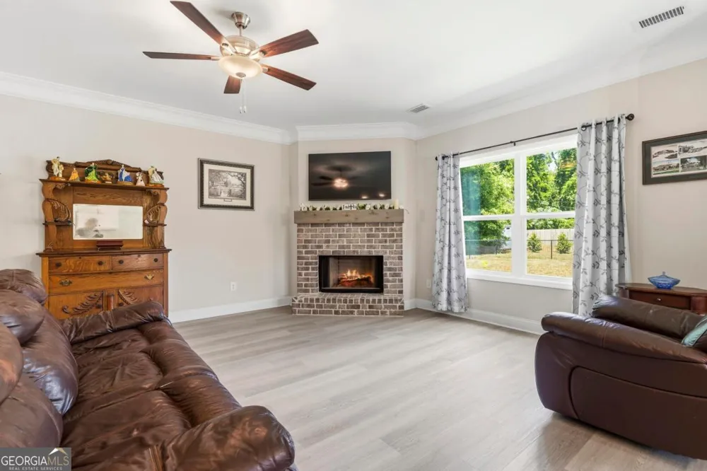 145 Pearl Moon DR Eatonton, GA 31024