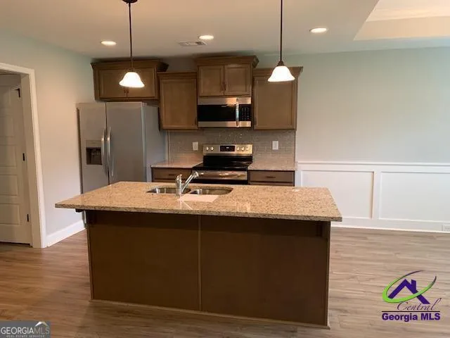 143 Arbor CRK Warner Robins, GA 31093