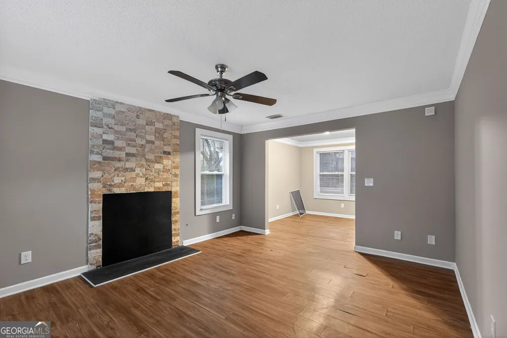 6300 Creekford LN Lithonia, GA 30058