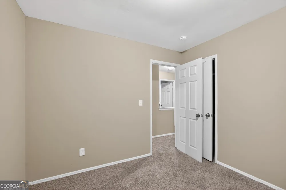 6300 Creekford LN Lithonia, GA 30058
