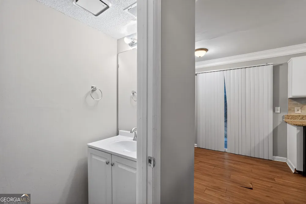 6300 Creekford LN Lithonia, GA 30058