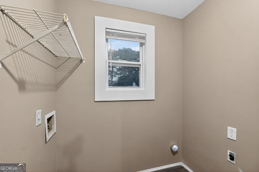 6300 Creekford LN Lithonia, GA 30058