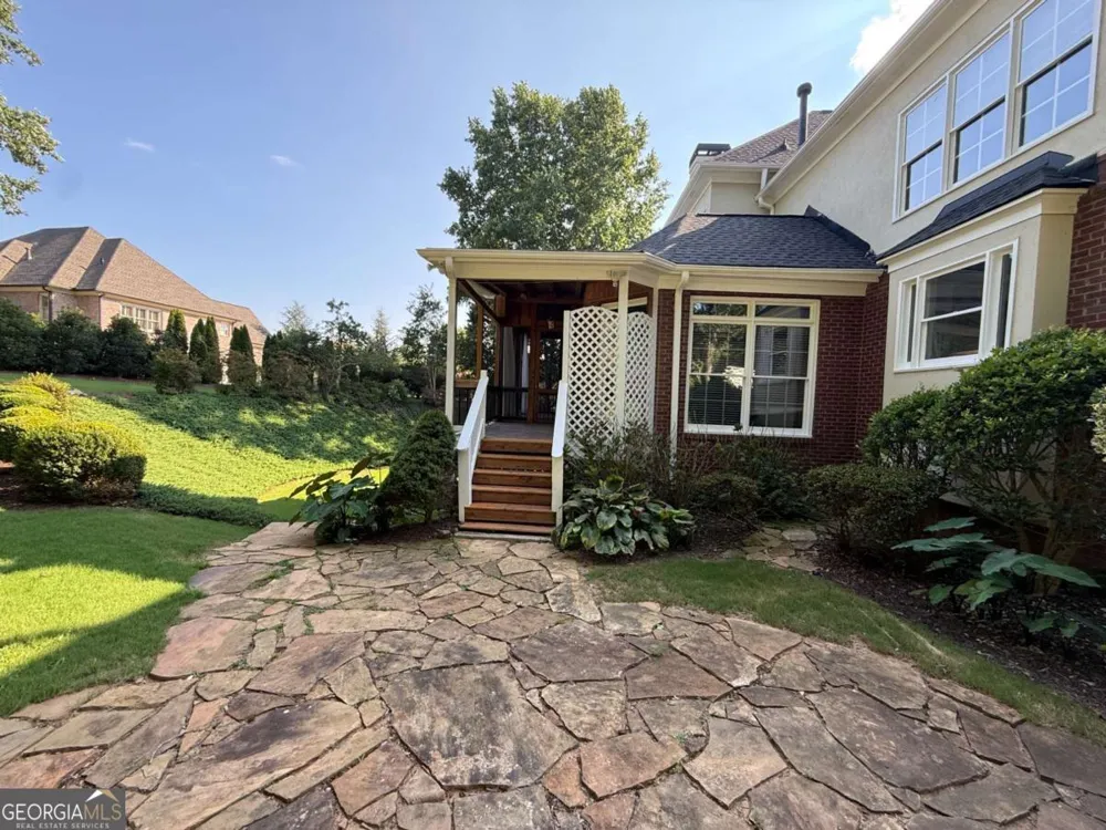 2120 Falling Water CT Cumming, GA 30041