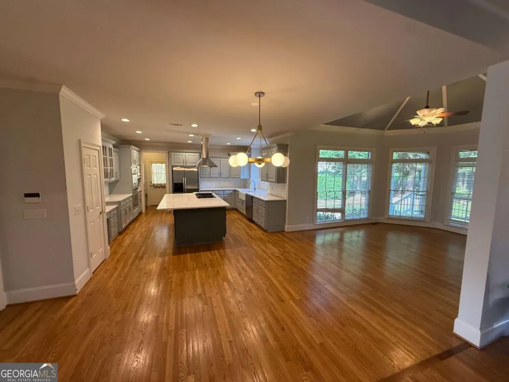 2120 Falling Water CT Cumming, GA 30041