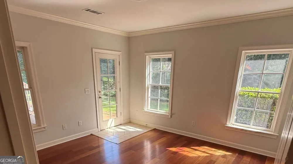 2120 Falling Water CT Cumming, GA 30041
