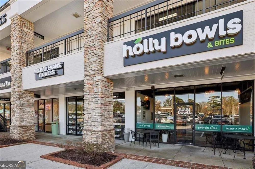 5149 Roswell RD Atlanta, GA 30342