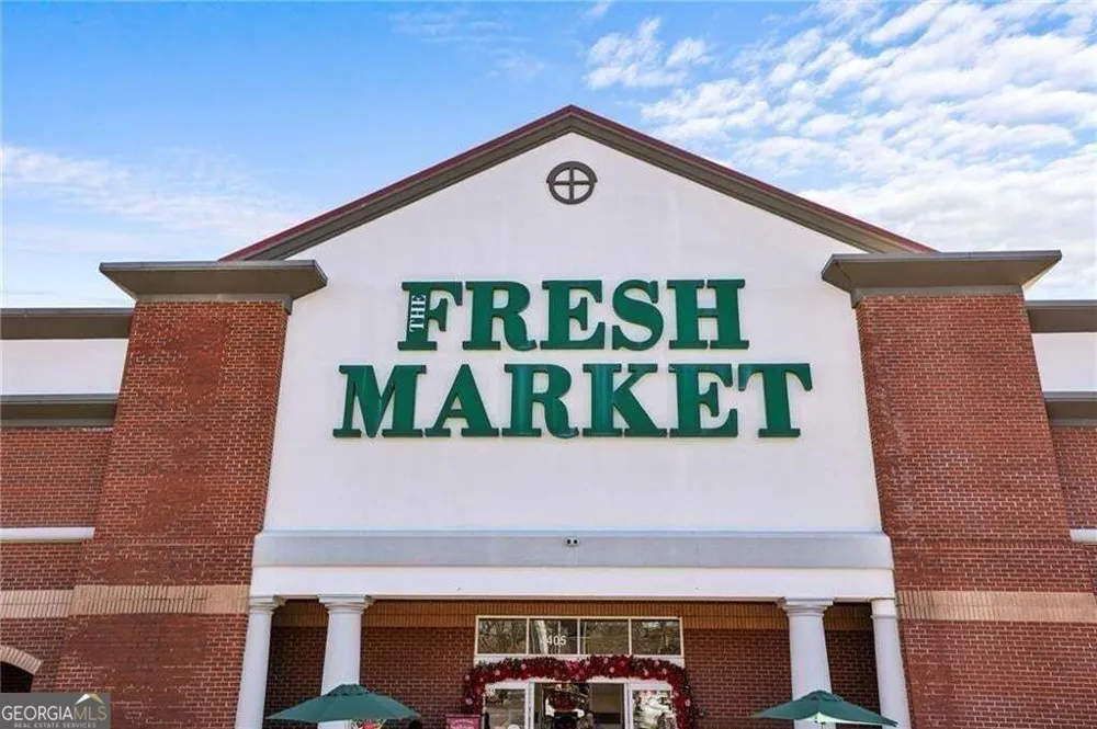 5149 Roswell RD Atlanta, GA 30342