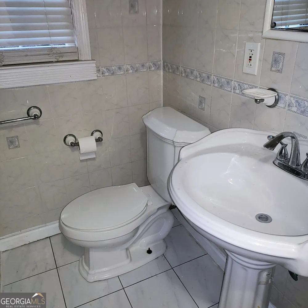 1217 Dove CT Morrow, GA 30260