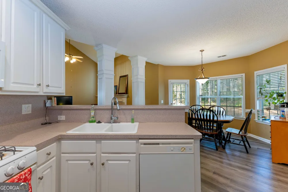 300 Pilgrim WAY Fayetteville, GA 30214