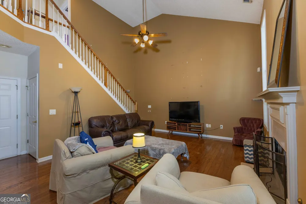 300 Pilgrim WAY Fayetteville, GA 30214