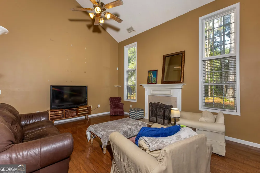 300 Pilgrim WAY Fayetteville, GA 30214