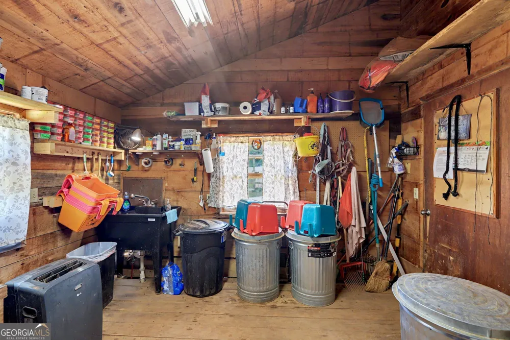 160 Tanya RD Milledgeville, GA 31061