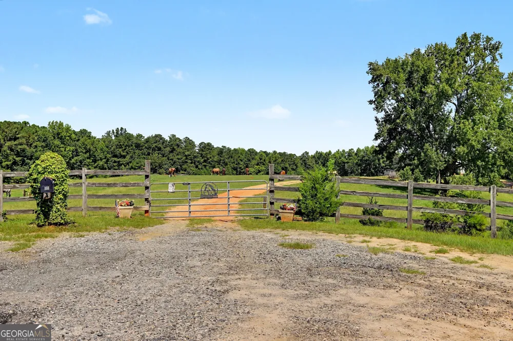 160 Tanya RD Milledgeville, GA 31061