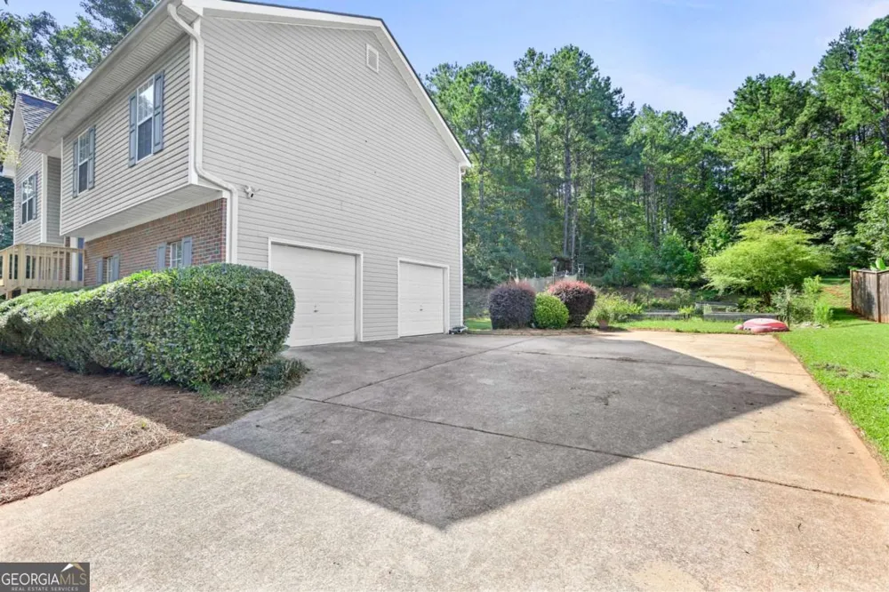 35 Hidden Brook TRL Newnan, GA 30265